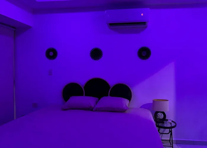 Long Apartment *